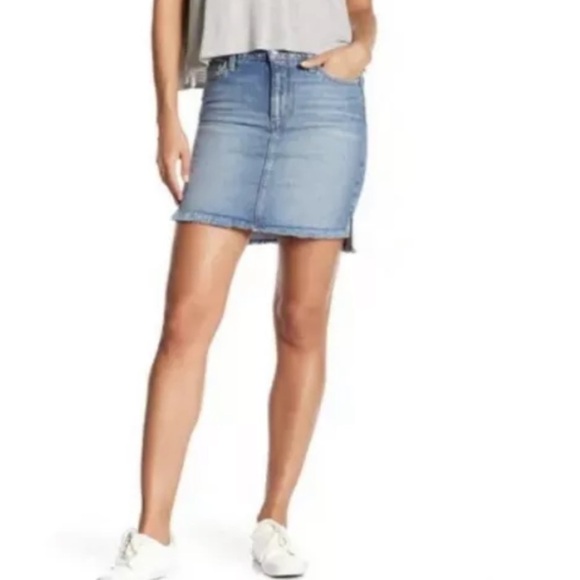 Joe’s Jeans Vivien High Low Frayed Hem Light Wash Jean Skirt New w/ Tags Sz 27 - Picture 1 of 12
